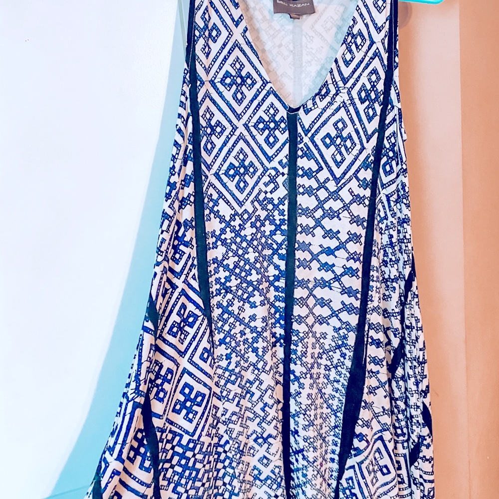 Short sleeved pattern dress